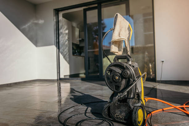 Best Animal Enclosure Cleaning  in Beach City, TX